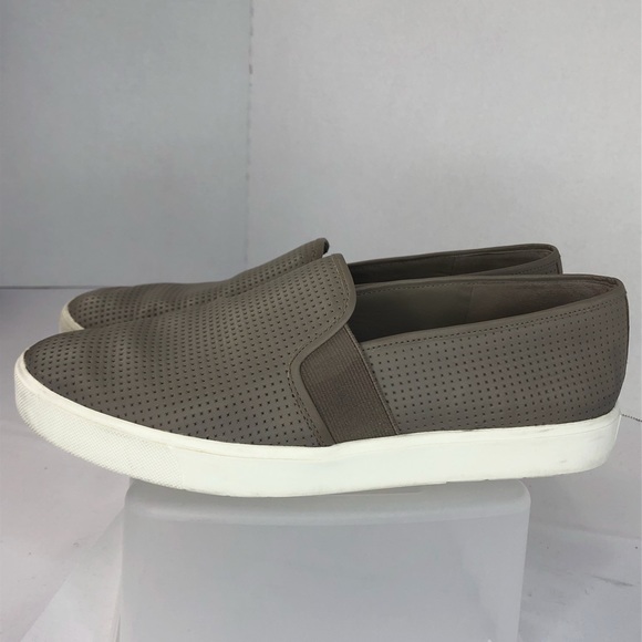 Vince Blair Perforated Leather Sneakers Size 9M - Picture 4 of 10